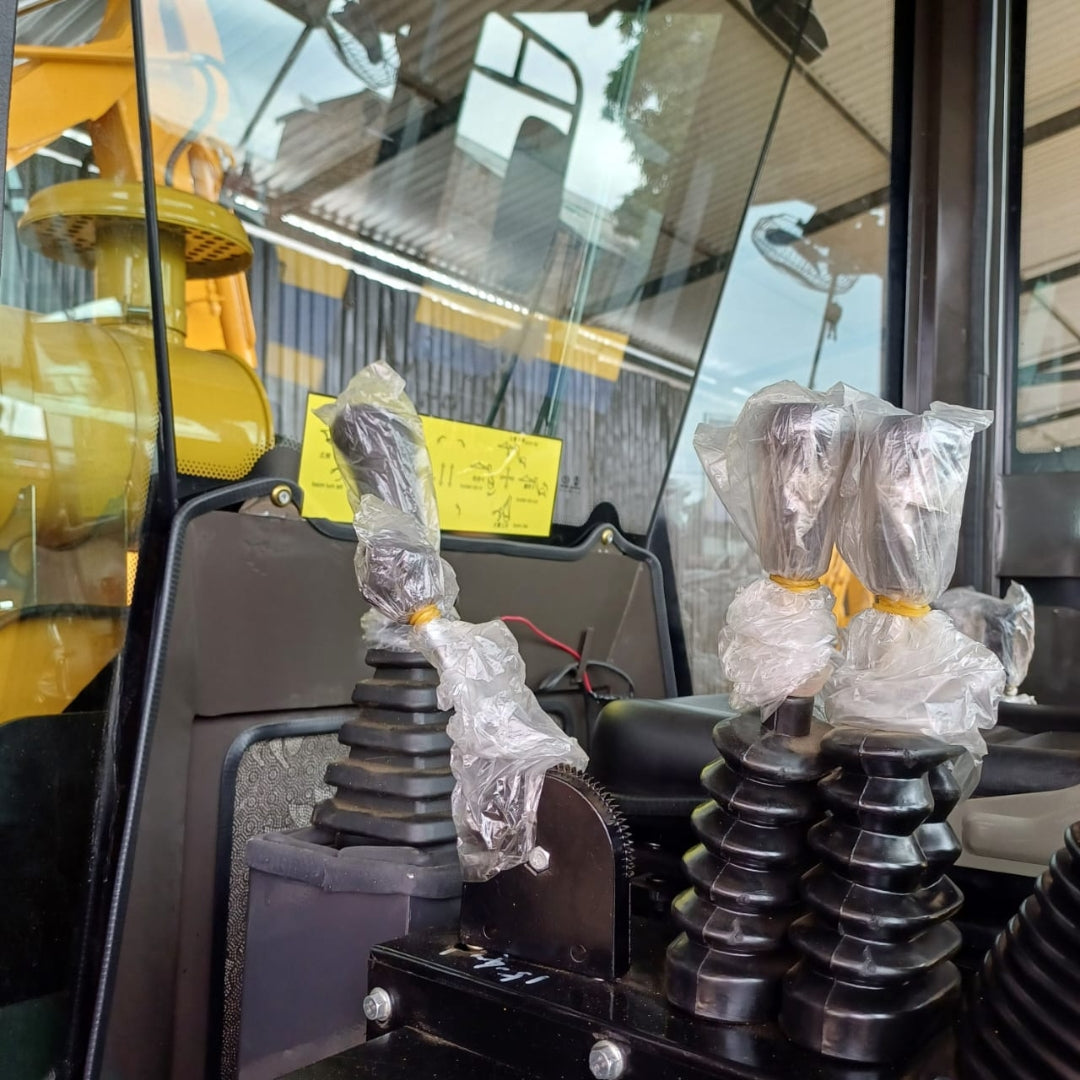 Retroexcavadora Pro Carga 2000 Kg A/C Turbo