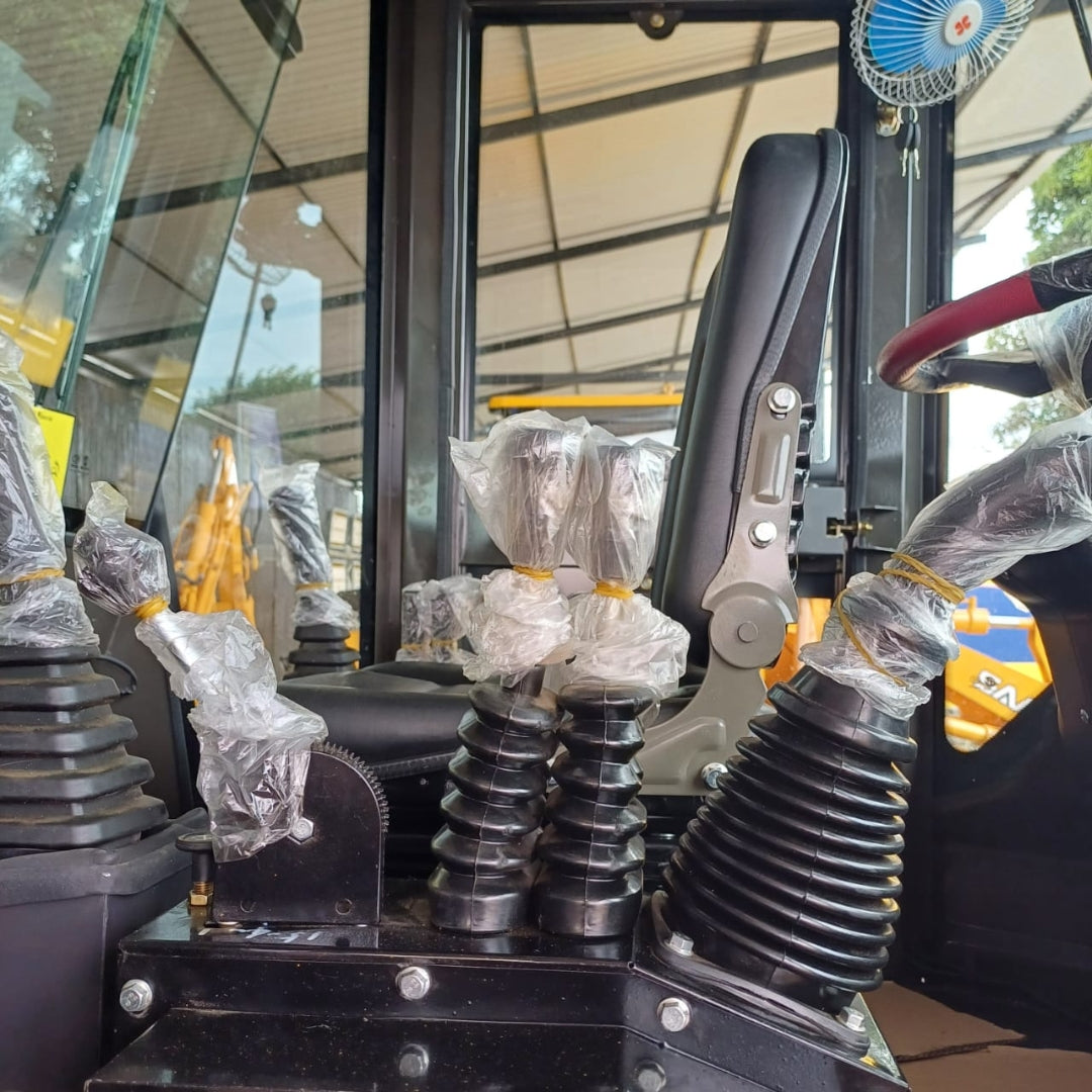 Retroexcavadora Pro Carga 2000 Kg A/C Turbo