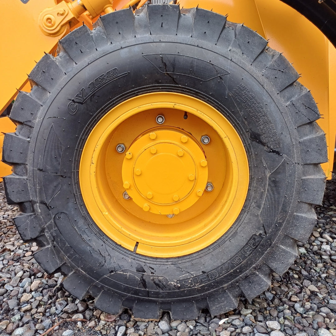 Retroexcavadora Pro Carga 2000 Kg A/C Turbo