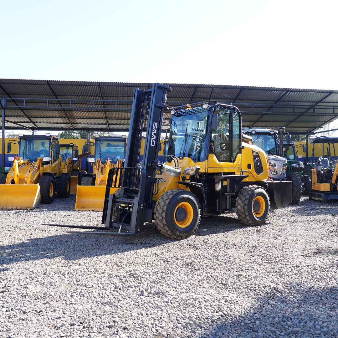 Grúa Horquilla 4x4 Carga 3500 Kg, 4m A/C