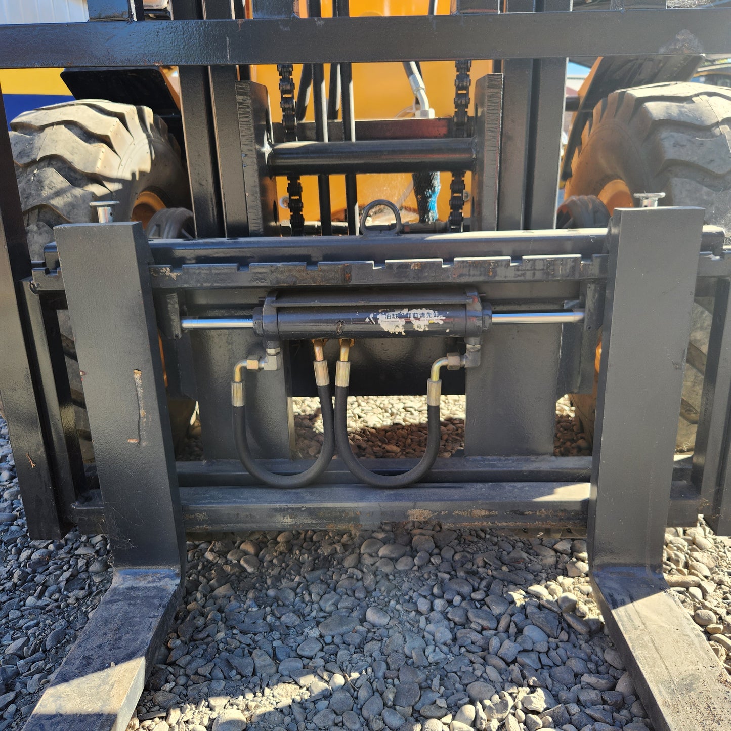 Grúa Horquilla 4x4 Carga 1500 Kg, 3m