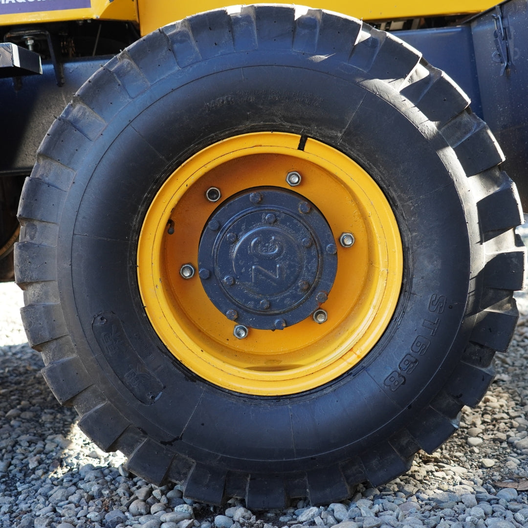 Cargador Frontal Bajo Carga 1500 Kg