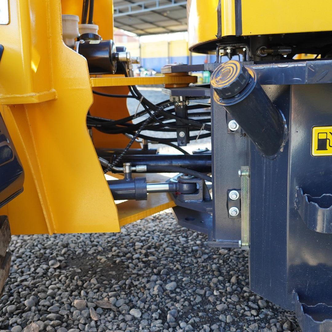 Cargador Frontal Bajo Carga 1500 Kg