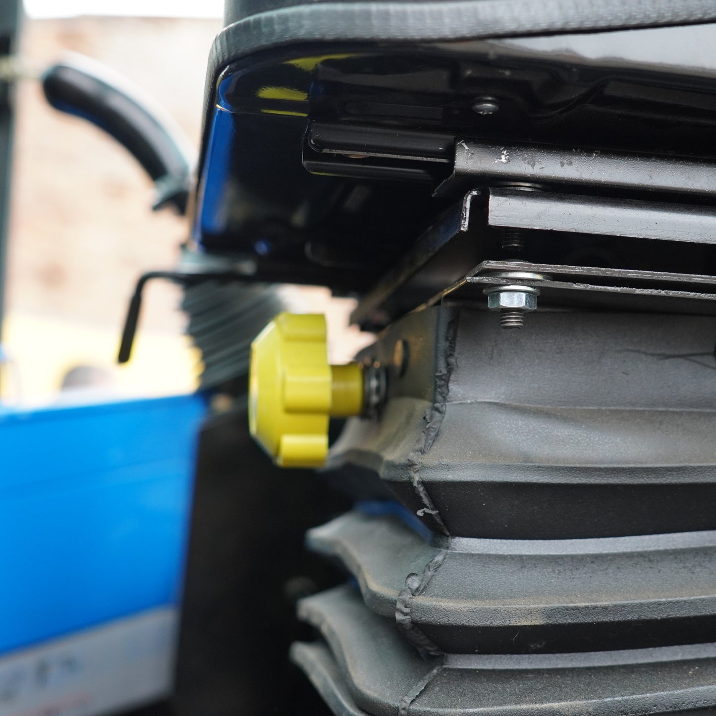 Retroexcavadora Carga 2000 Kg Work Turbo