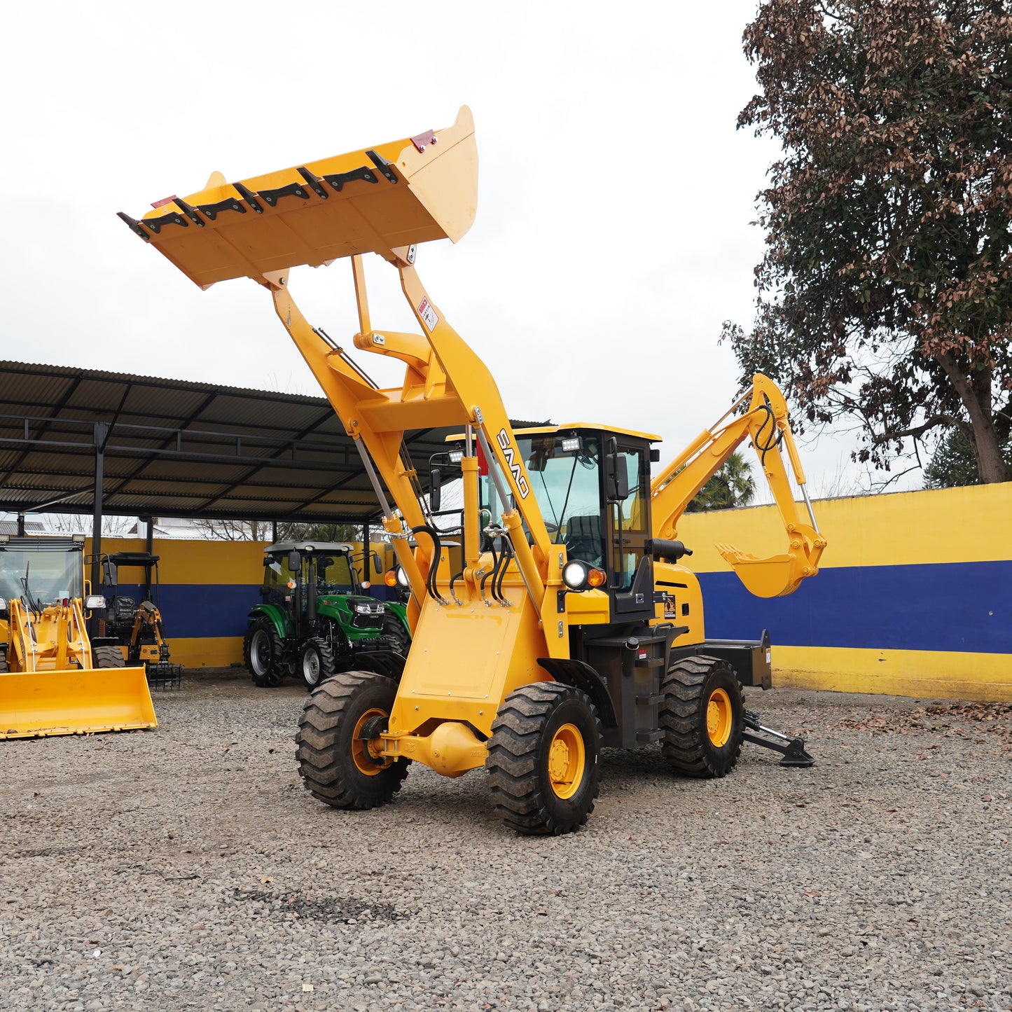 Retroexcavadora Work Carga 2000 Kg Turbo