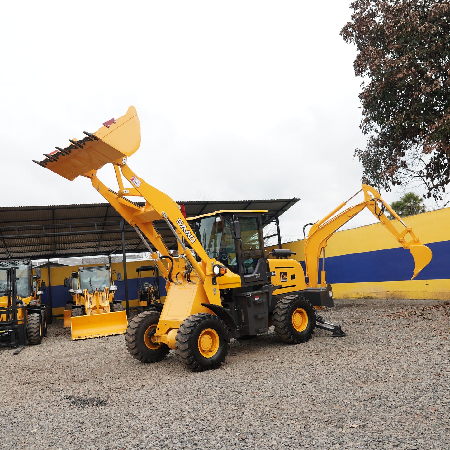 Retroexcavadora Work Carga 2000 Kg Turbo