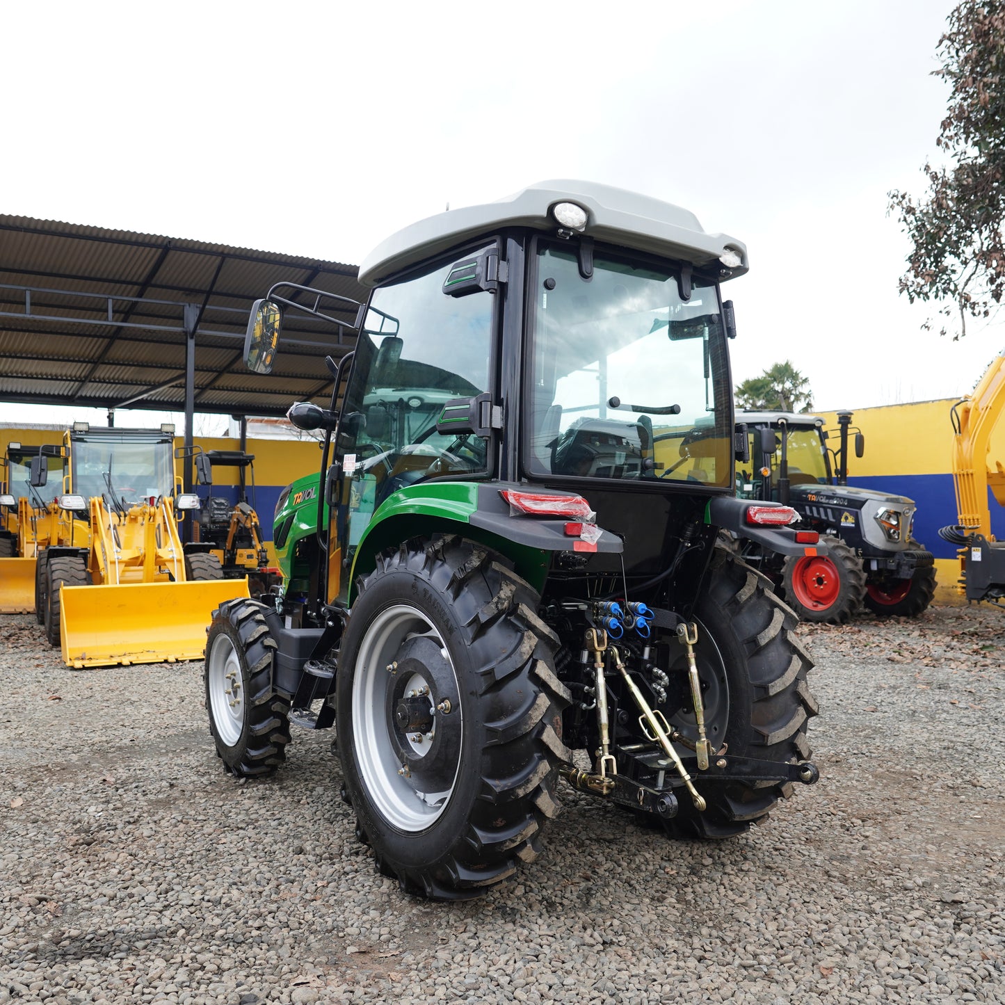 Tractor 4x4 Cabinado 50 HP