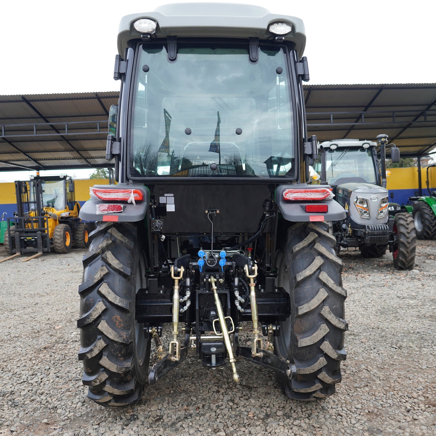 Tractor 4x4 Cabinado 50 HP