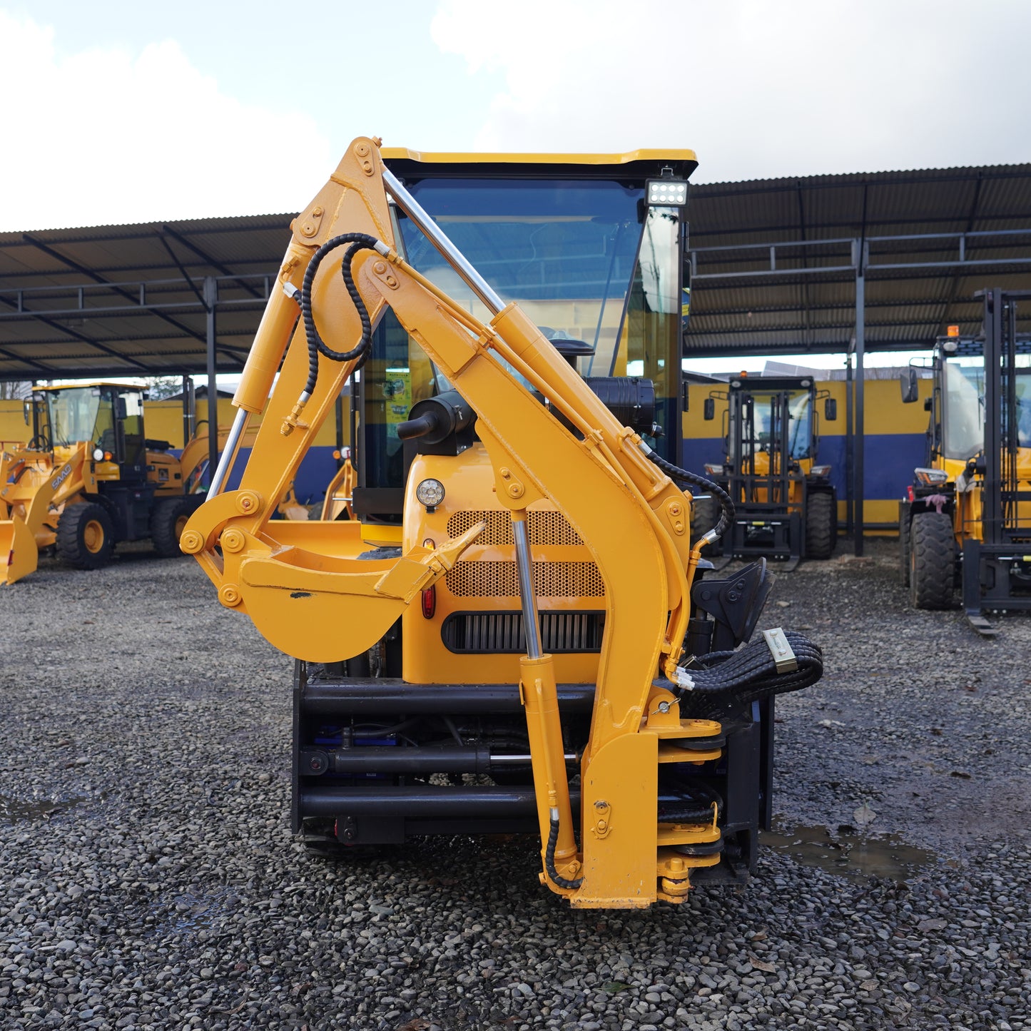 Retroexcavadora Work Carga 1000 Kg