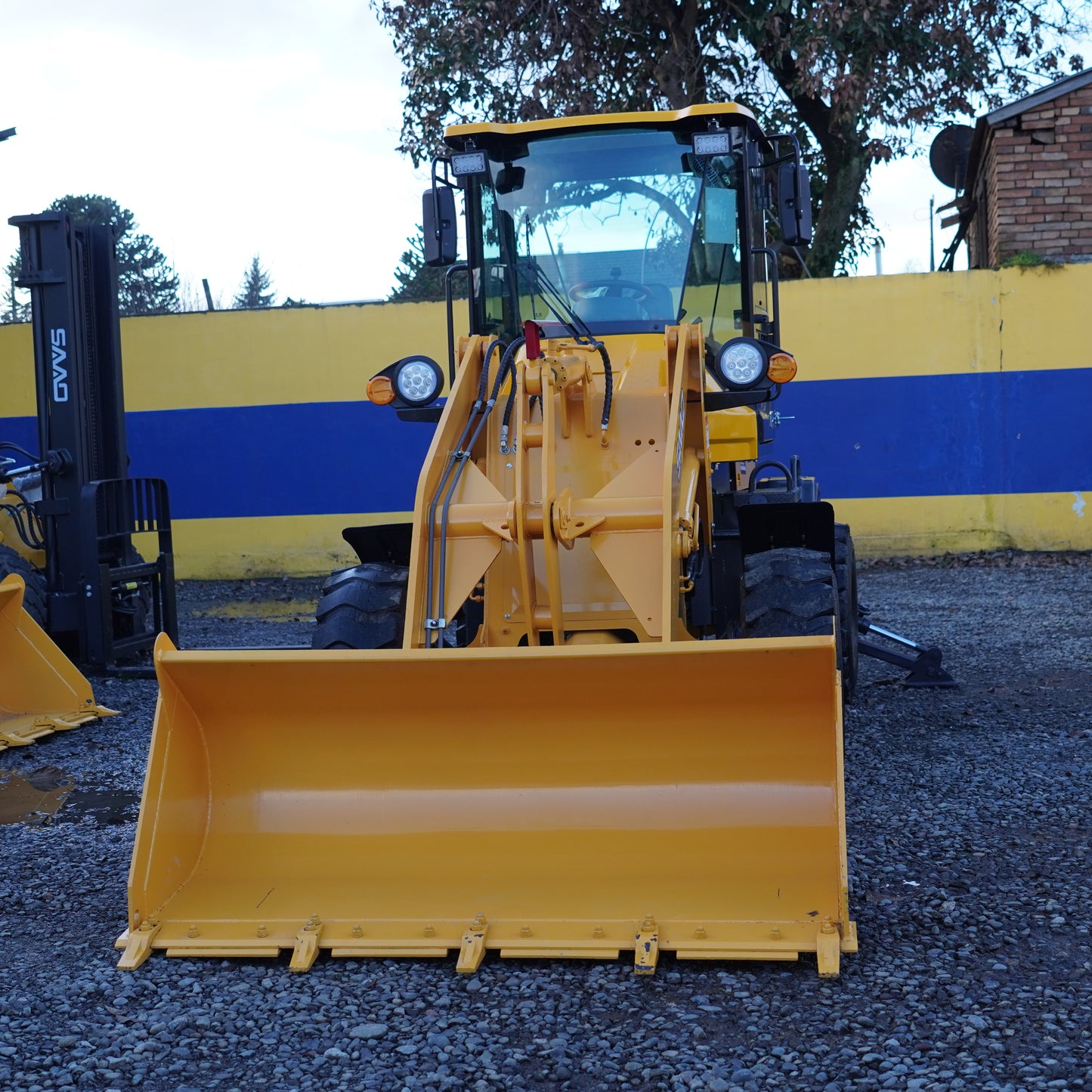 Retroexcavadora Work Carga 1500 Kg