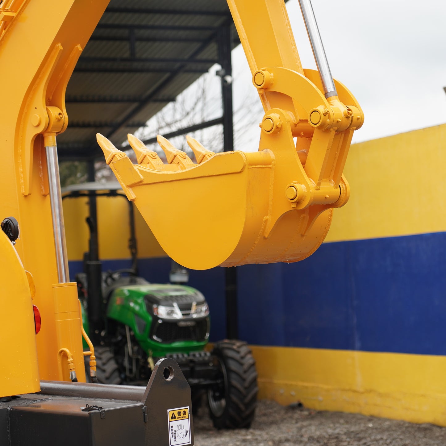 Retroexcavadora Work Carga 2000 Kg Turbo