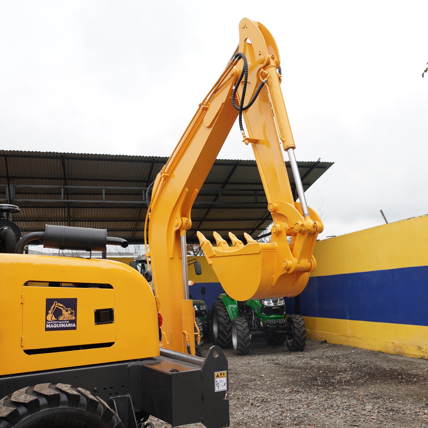 Retroexcavadora Work Carga 2000 Kg Turbo