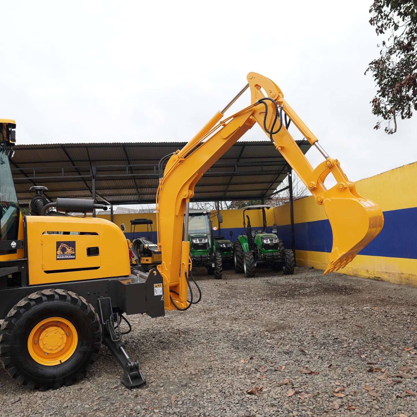 Retroexcavadora Work Carga 2000 Kg Turbo