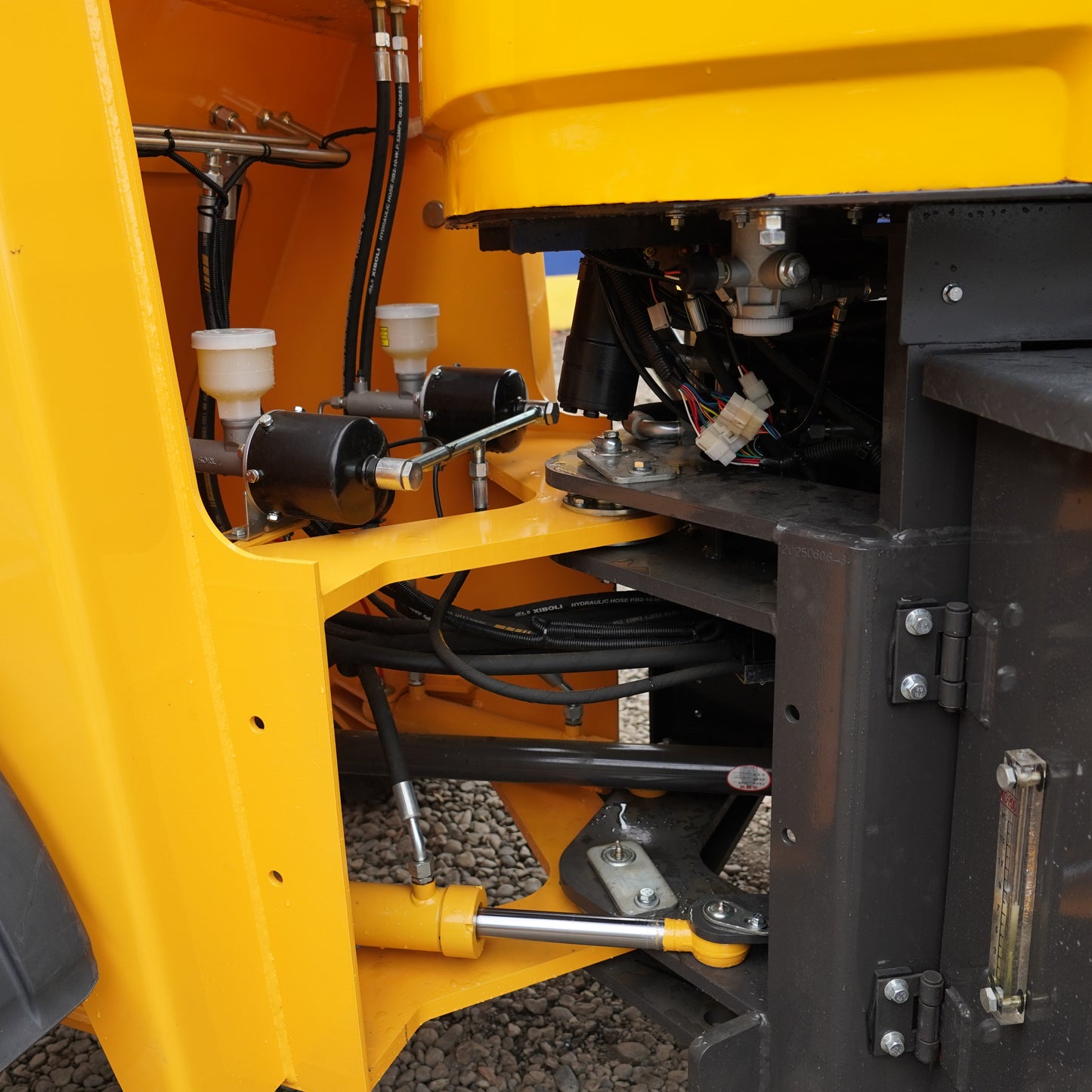 Retroexcavadora Work Carga 2000 Kg Turbo