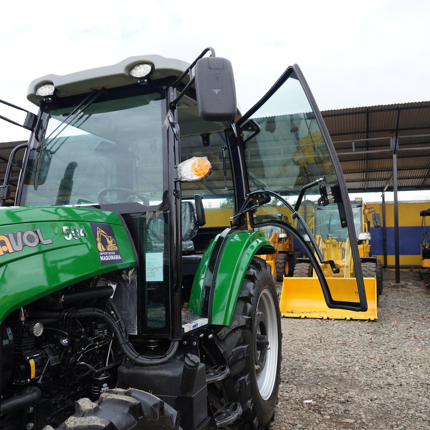 Tractor 4x4 Cabinado 50 HP