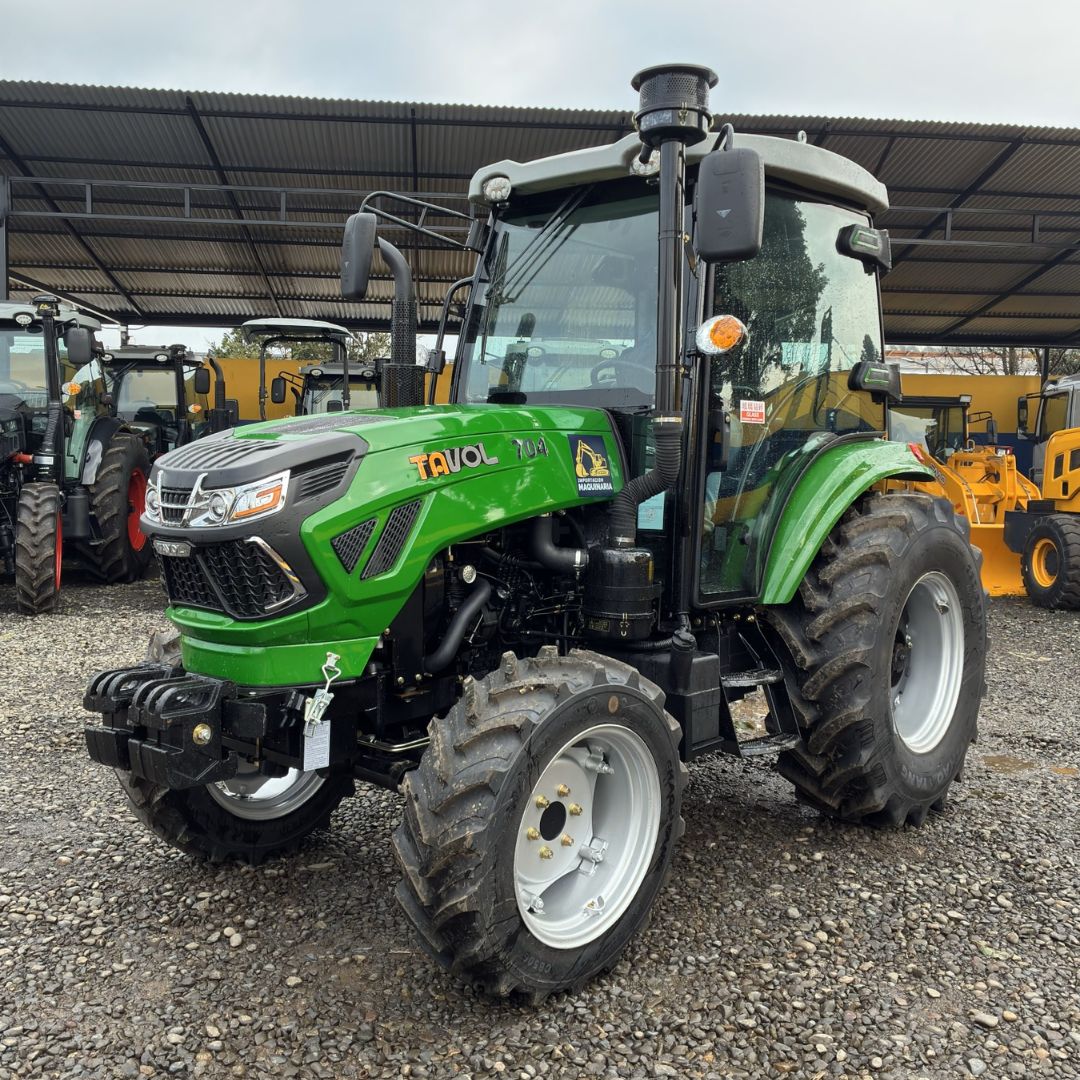 Tractor 4x4 Cabinado 70 HP Turbo A/C