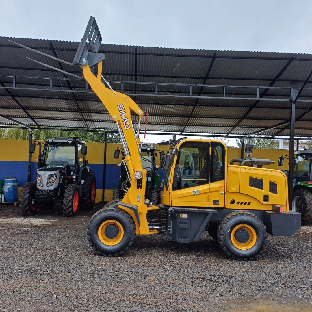Cargador Frontal Bajo Carga 1500 Kg