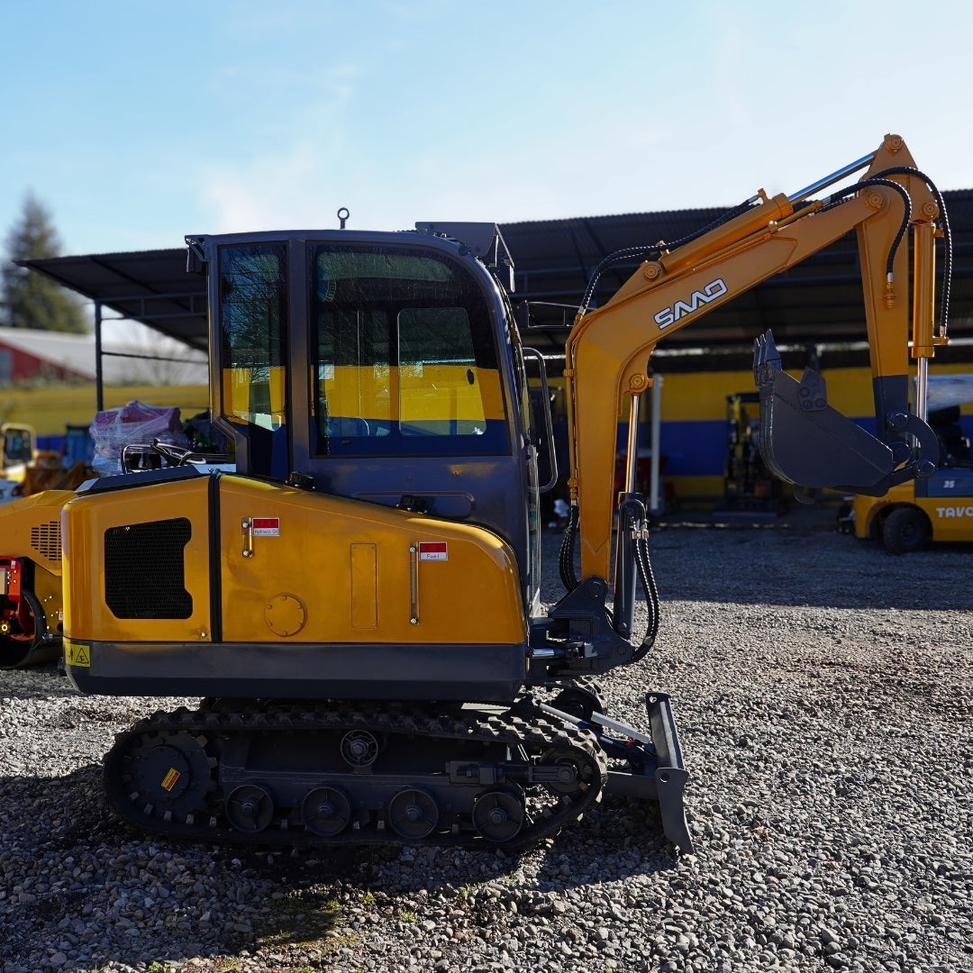 Miniexcavadora SE30 Con Cabina Enfriada Por Agua