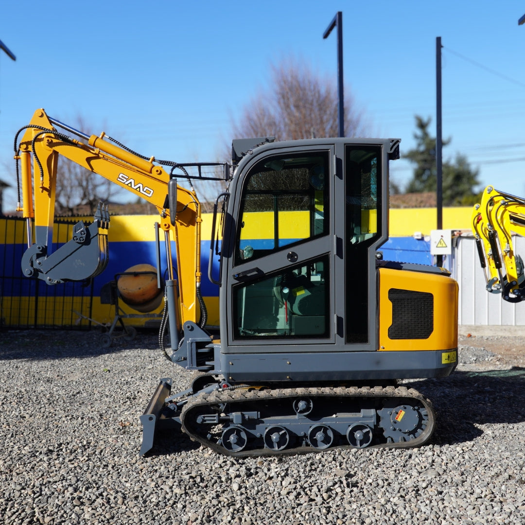 Miniexcavadora SE30 Con Cabina Enfriada Por Agua