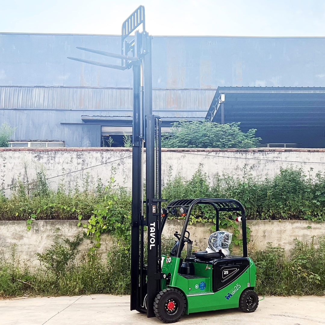Grúa Horquilla Eléctrica Litio 2500 kg 4.5 m