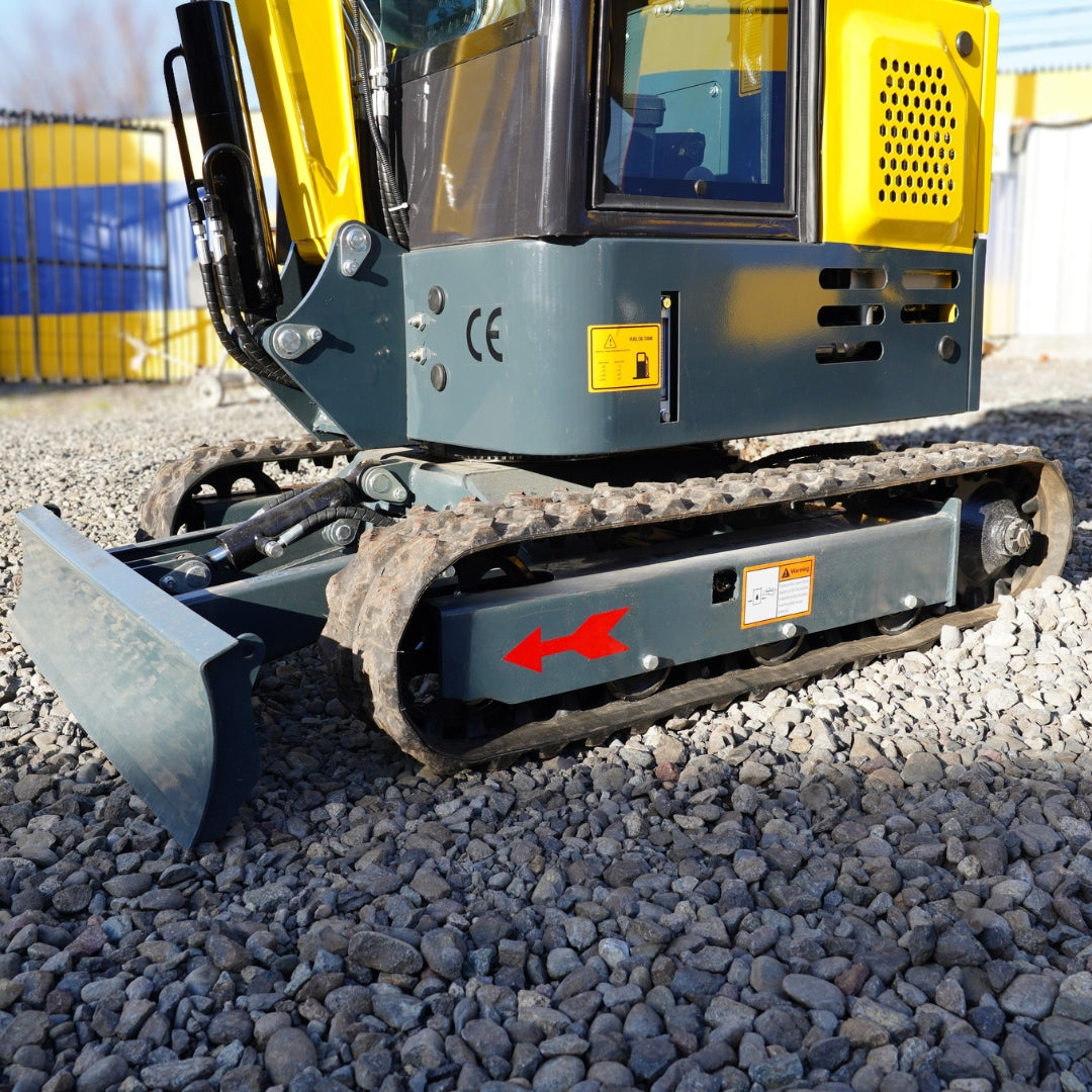 Miniexcavadora SE17 Con Cabina Enfriada Por Agua