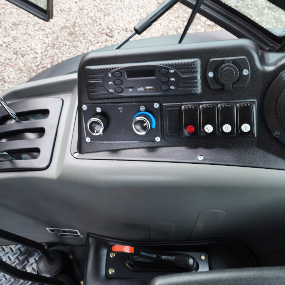 Tractor 4x4 Cabinado 100 HP Turbo A/C