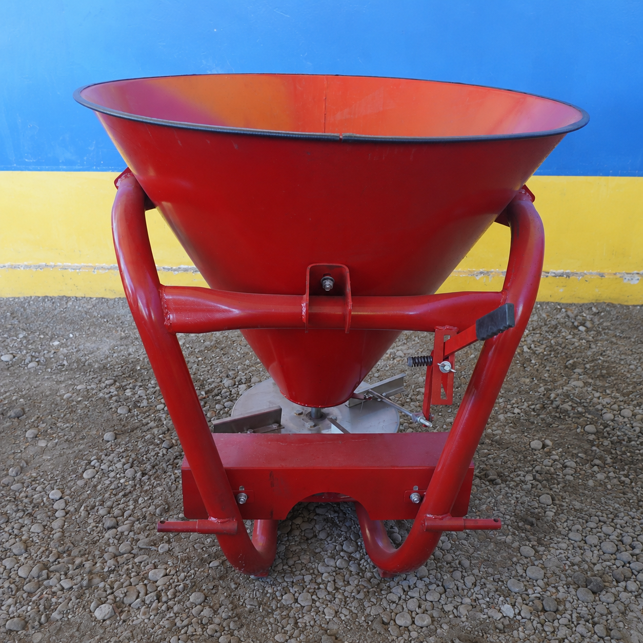 Trompo abonador de 600 L
