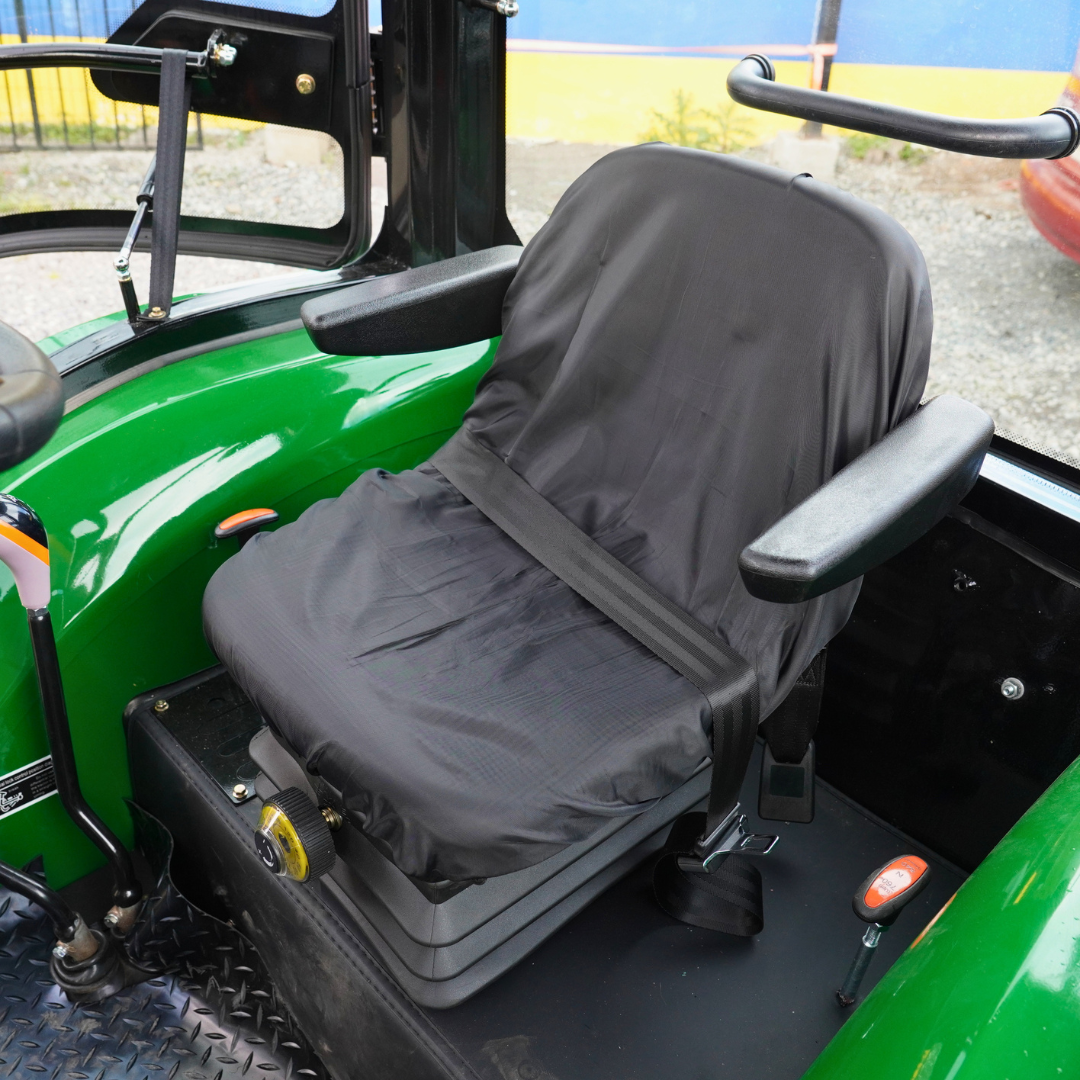 Tractor 4x4 Cabinado con Pala 70 HP Turbo A/C