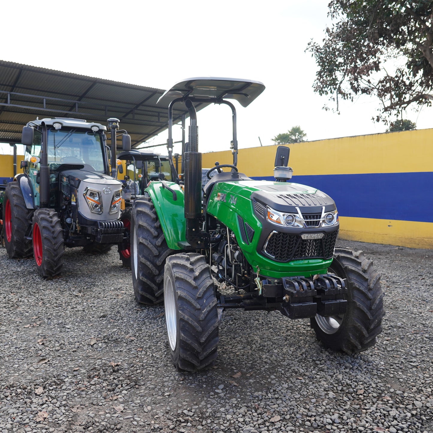 Tractor 4x4 Techo 70 HP Turbo