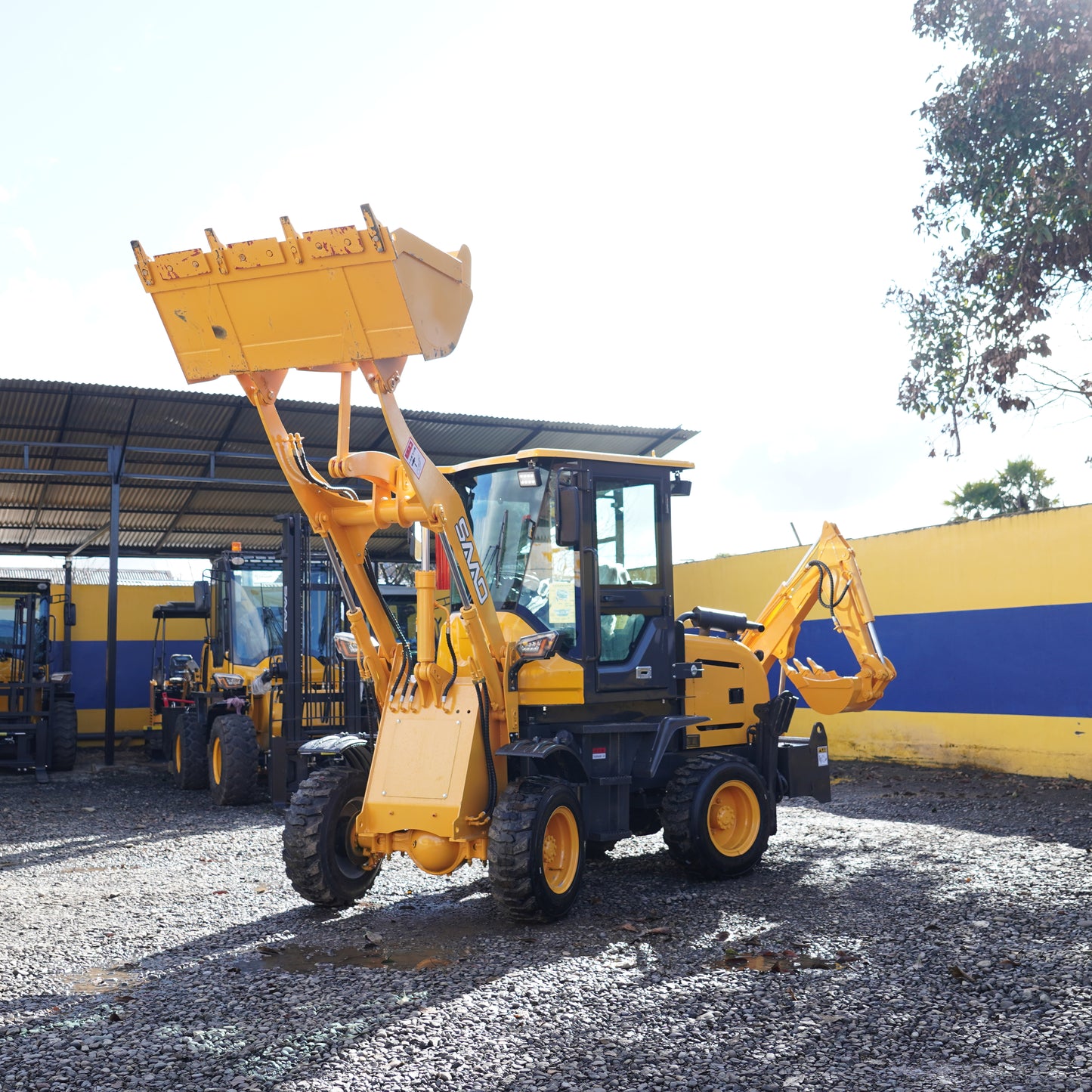 Retroexcavadora Work Carga 1000 Kg