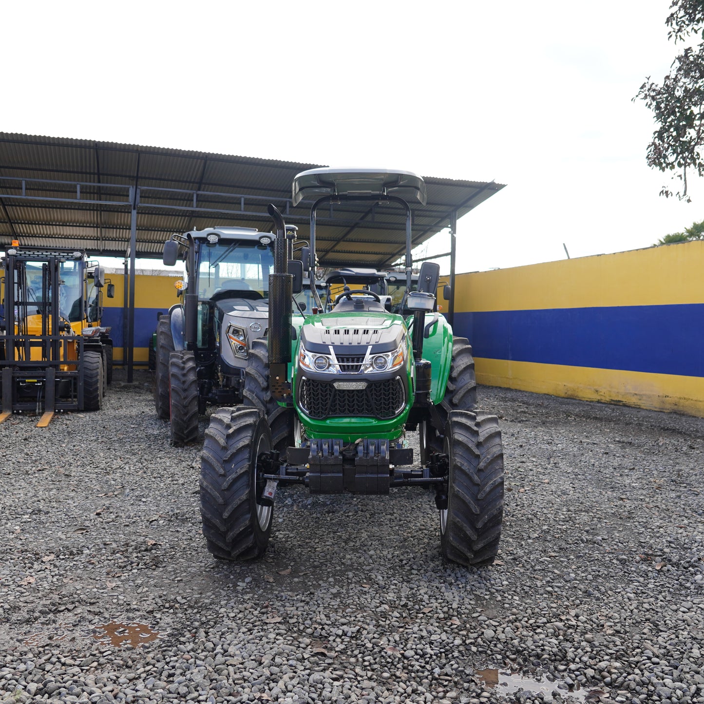 Tractor 4x4 Techo 70 HP Turbo