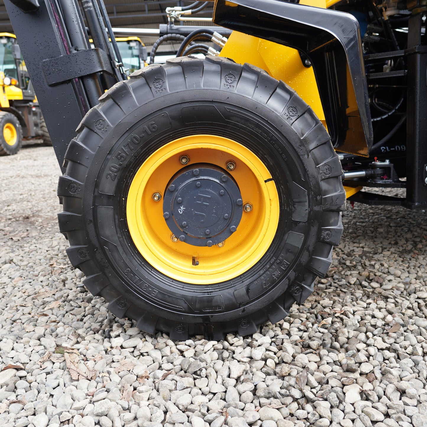 Grúa Horquilla 4x4 Carga 3000 Kg, 4m A/C