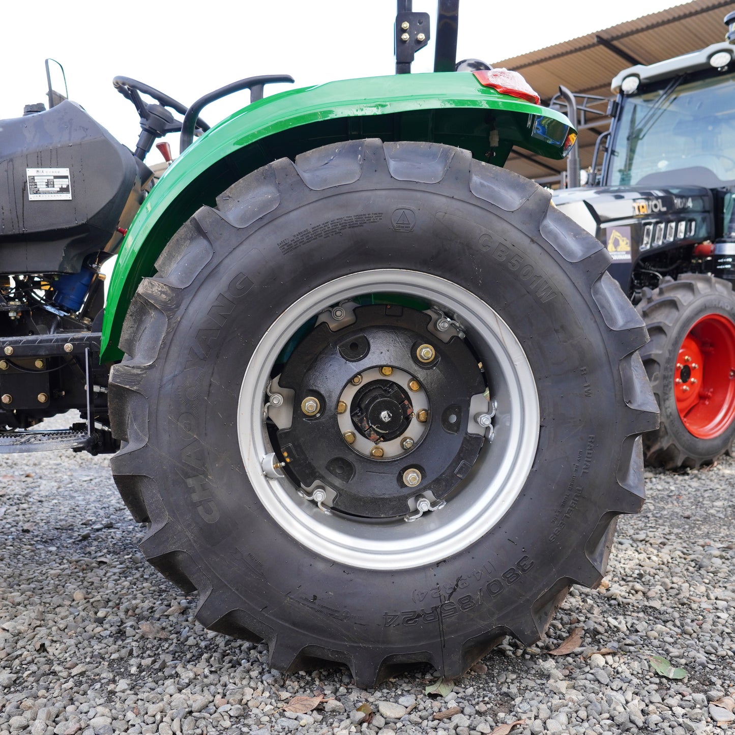 Tractor 4x4 Techo 70 HP Turbo
