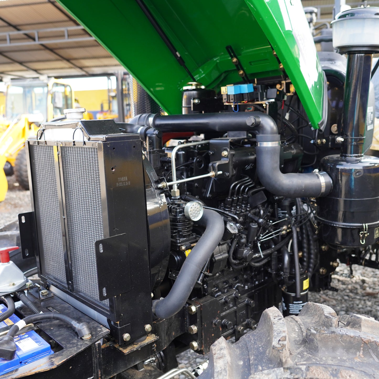 Tractor 4x4 Techo 70 HP Turbo