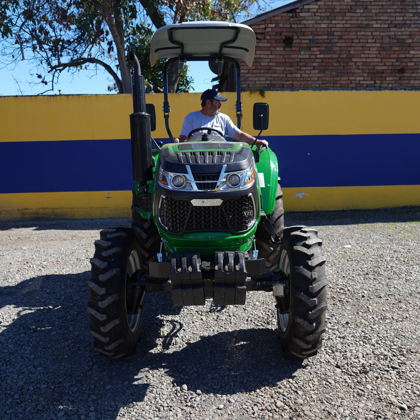 Tractor 4x4 Techo 50 HP