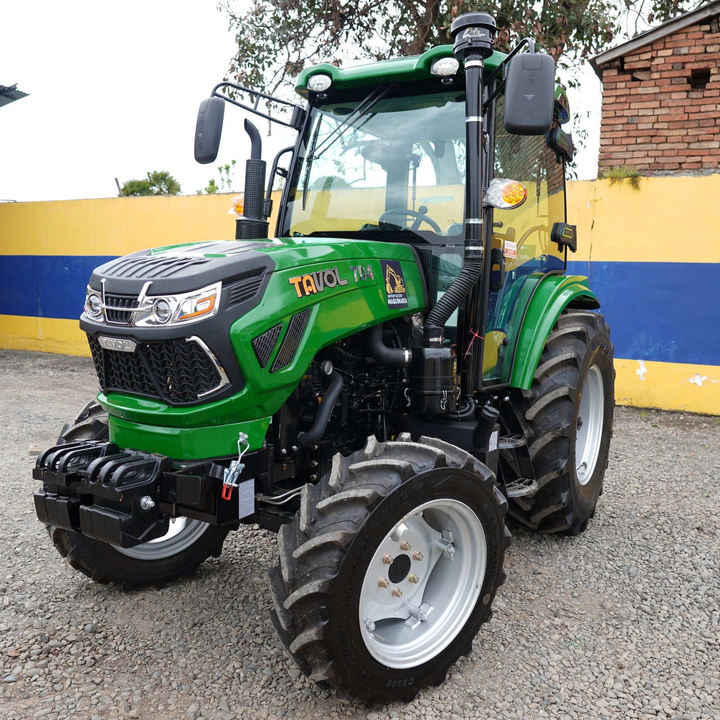 Tractor 4x4 Cabinado 70 HP Turbo A/C
