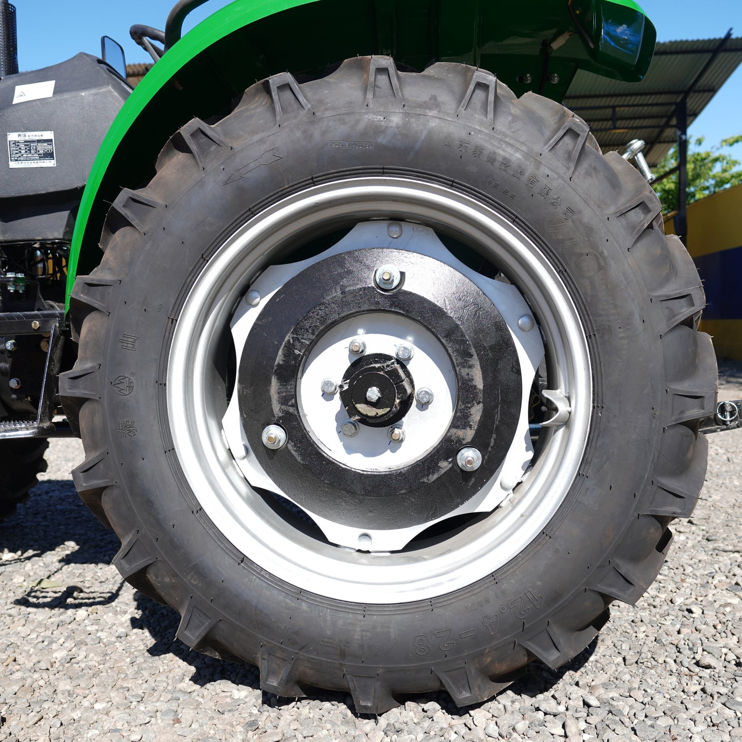 Tractor 4x4 Techo 50 HP