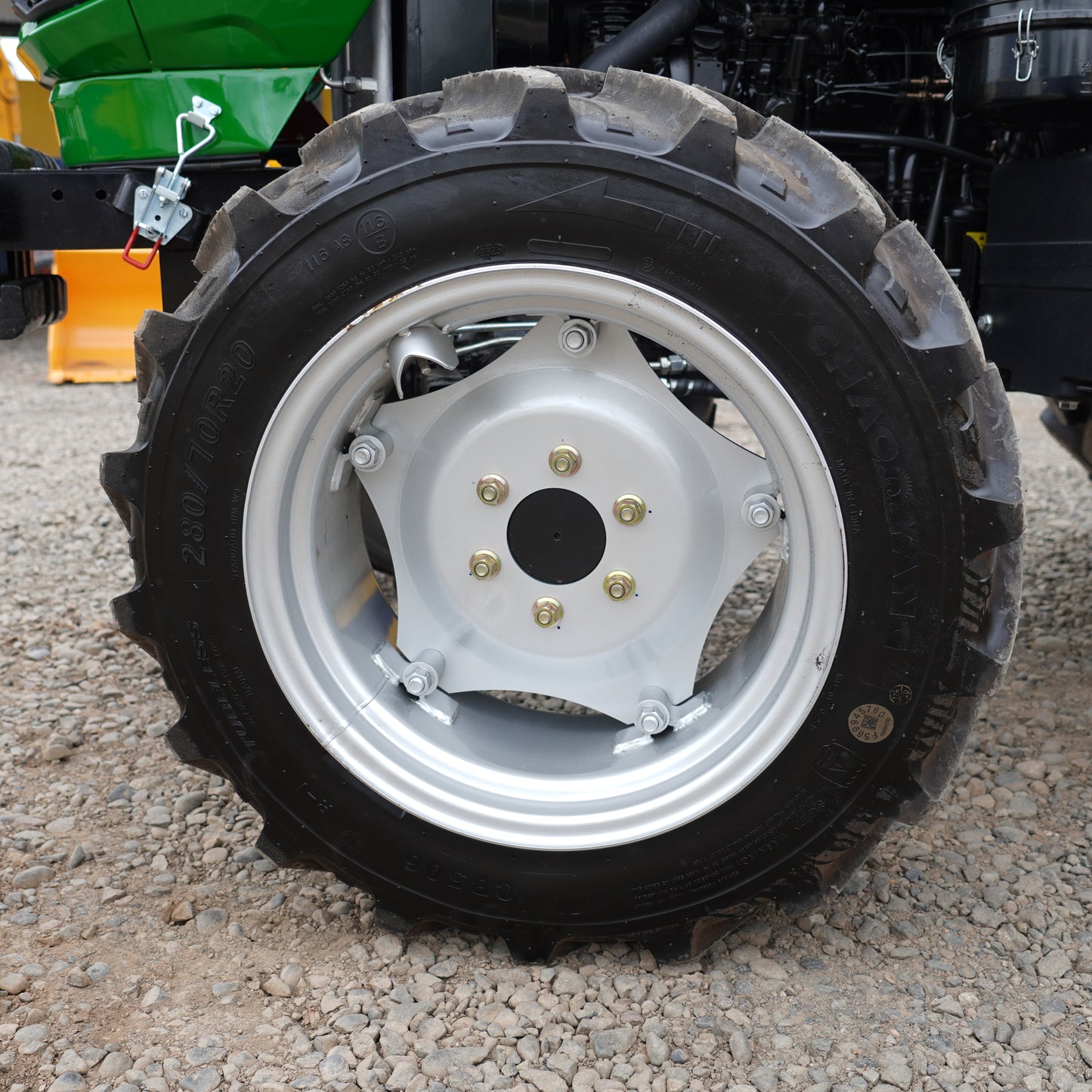 Tractor 4x4 Cabinado 70 HP Turbo A/C