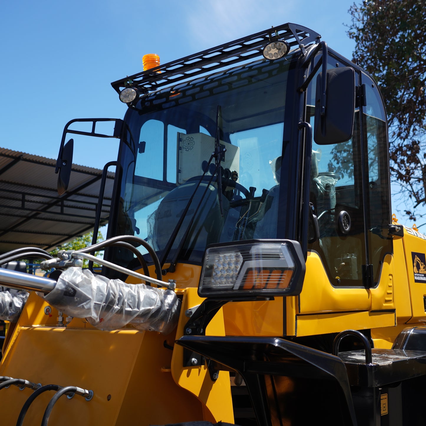 Grúa Horquilla 4x4 Carga 5000 Kg, 4m A/C Turbo