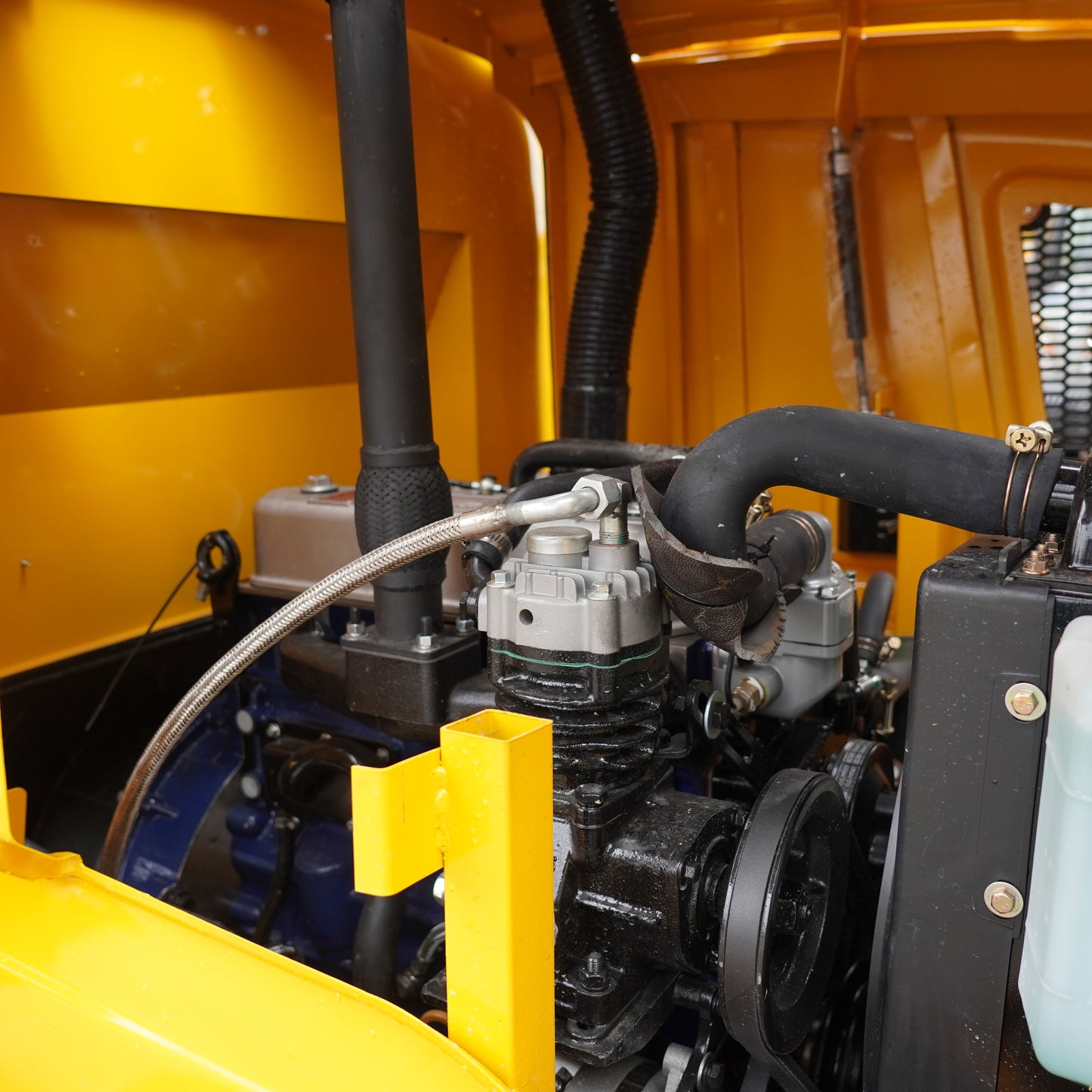 Grúa Horquilla 4x4 Carga 3000 Kg, 4m A/C