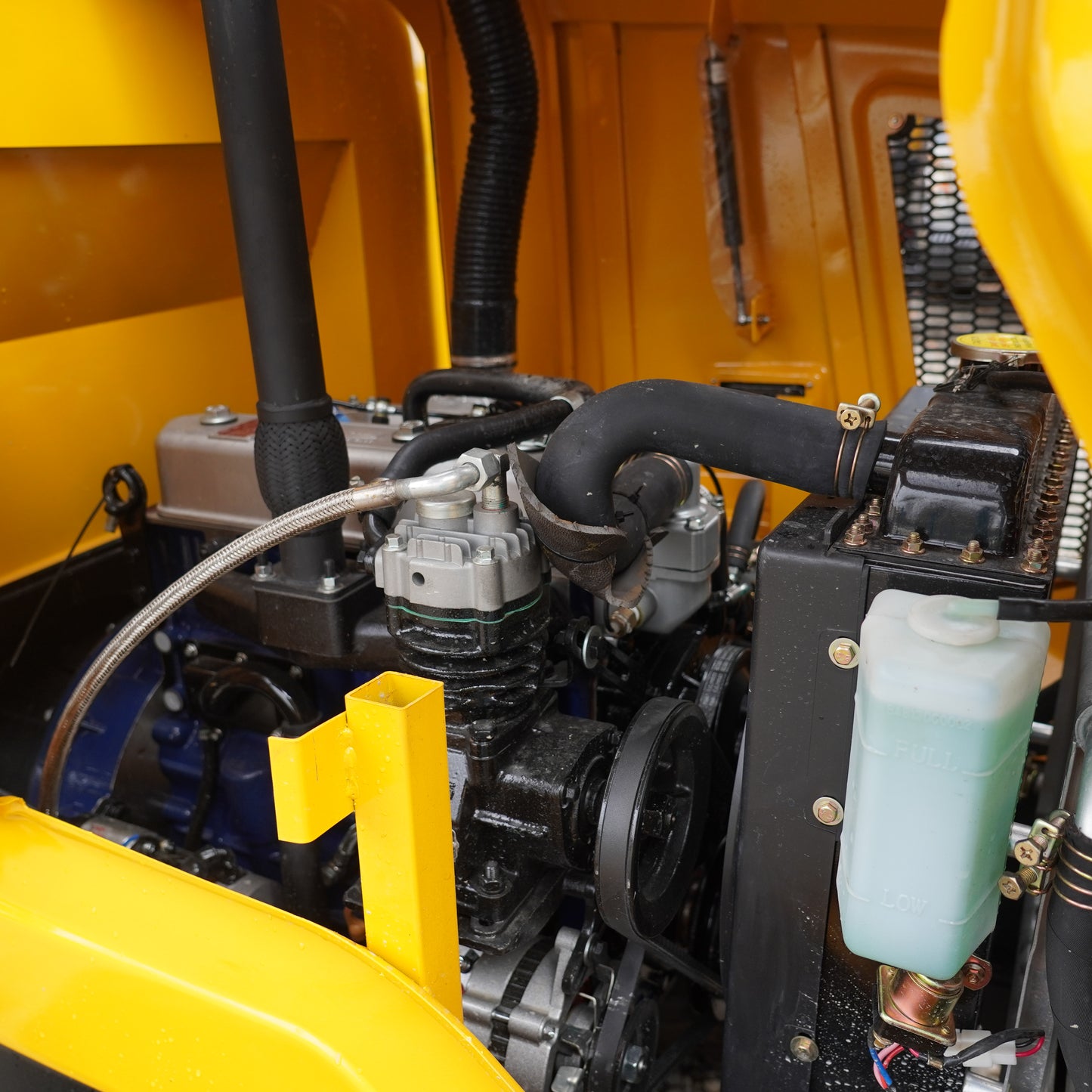 Grúa Horquilla 4x4 Carga 3000 Kg, 4m A/C