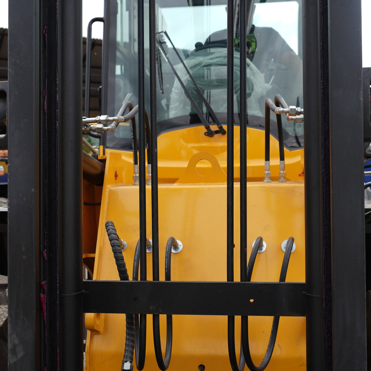 Grúa Horquilla 4x4 Carga 4000 Kg, 4m A/C Turbo