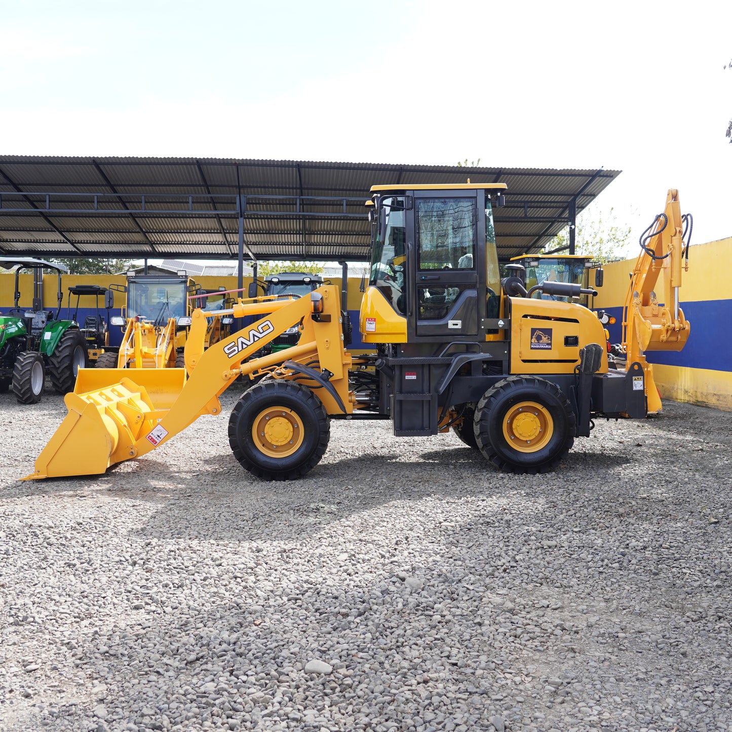 Retroexcavadora Carga 1500 Kg Pro A/C