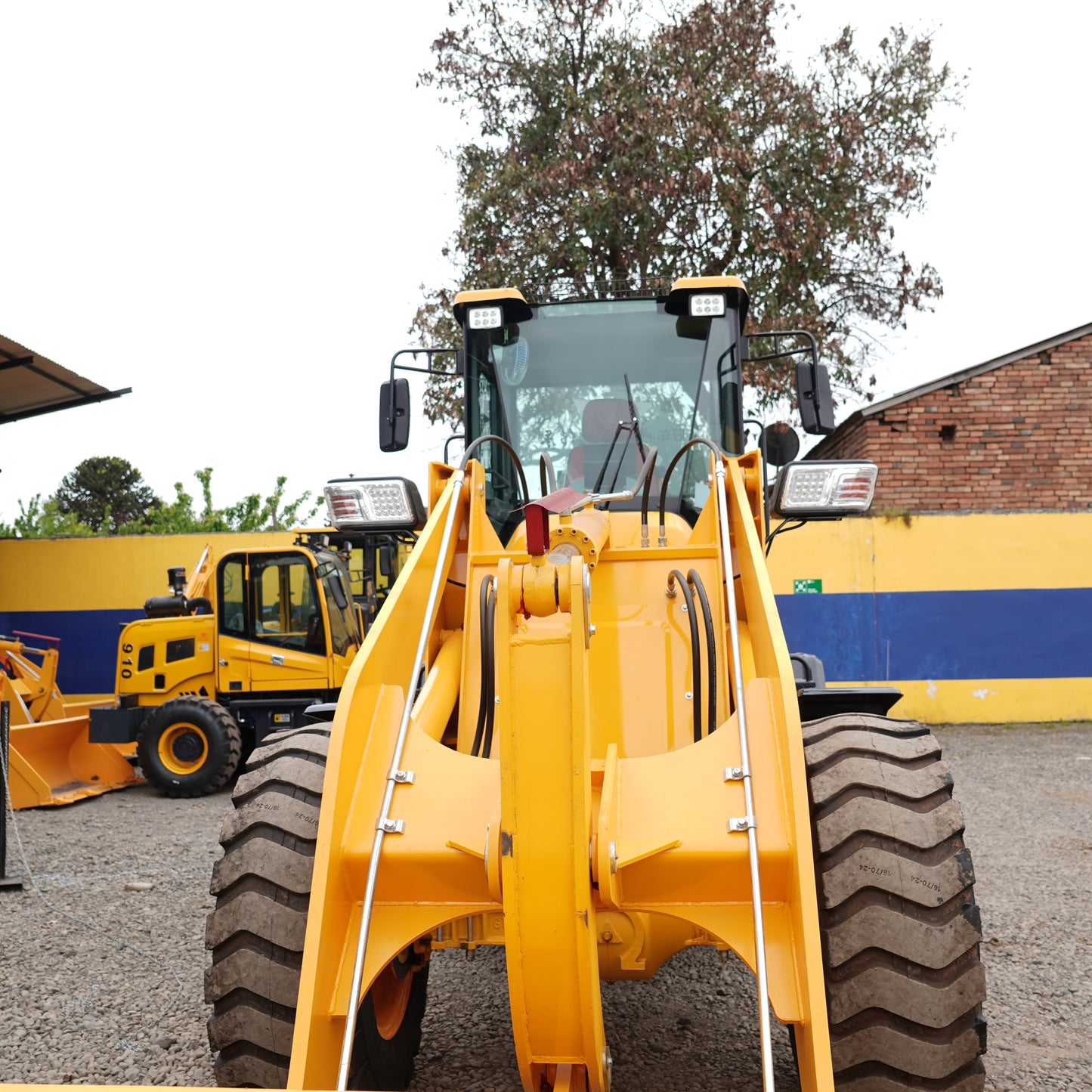 Cargador Frontal SZ930 125 HP Turbo