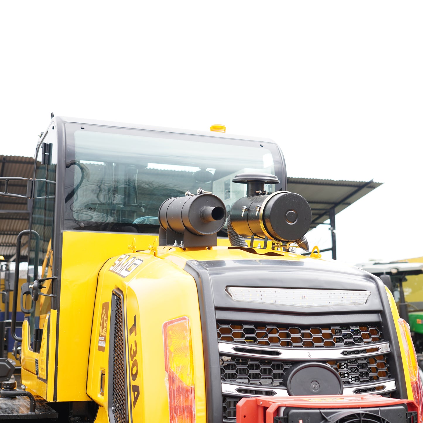 Grúa Horquilla 4x4 Carga 3000 Kg, 4m A/C