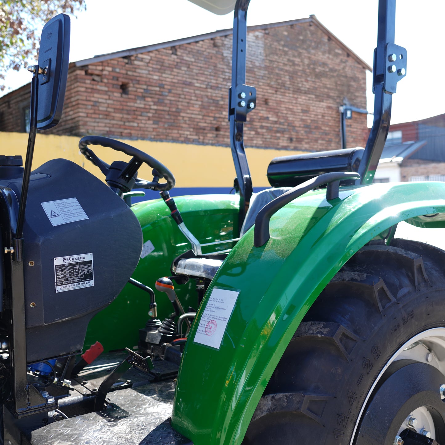 Tractor 4x4 Techo 50 HP