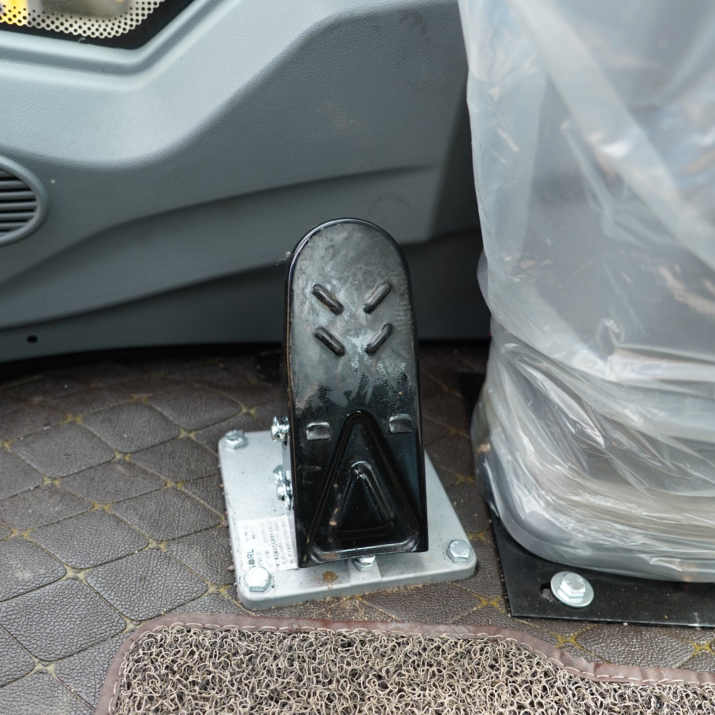 Grúa Horquilla 4x4 Carga 3000 Kg, 4m A/C