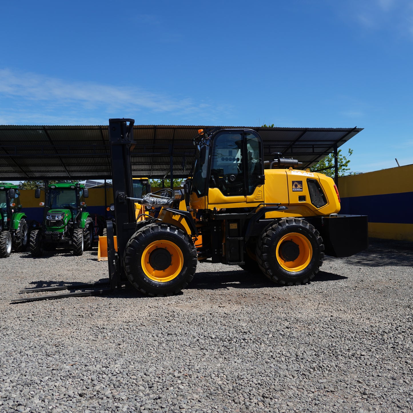 Grúa Horquilla 4x4 Carga 5000 Kg, 4m A/C Turbo