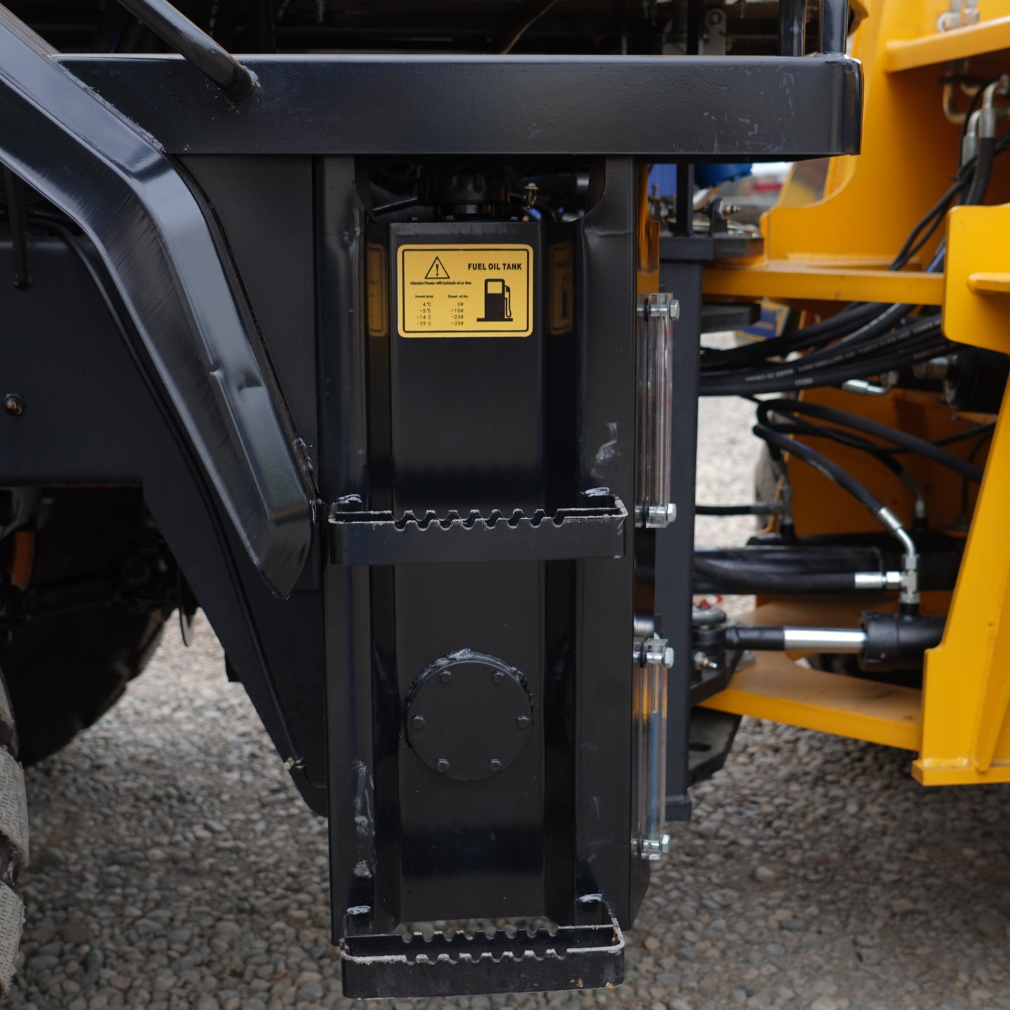 Grúa Horquilla 4x4 Carga 4000 Kg, 4m A/C Turbo