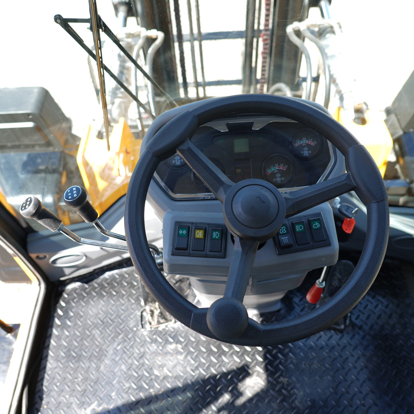 Grúa Horquilla 4x4 Carga 5000 Kg, 4m A/C Turbo